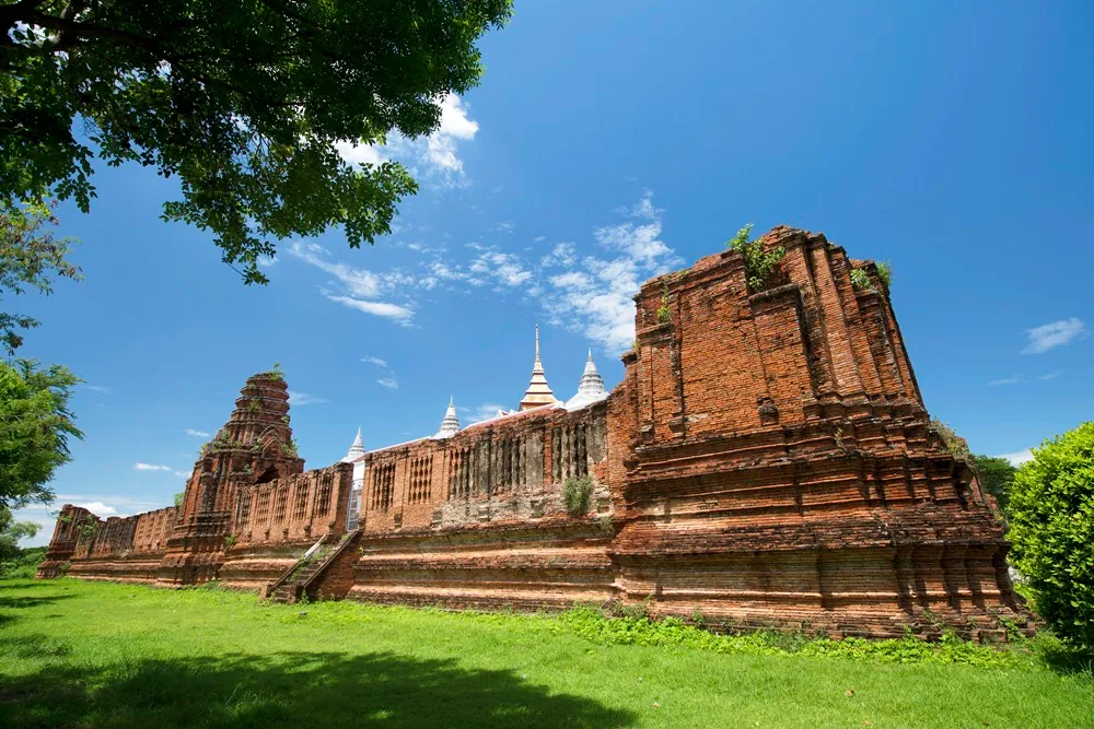 Prasat Nakhon Luang — photo 4