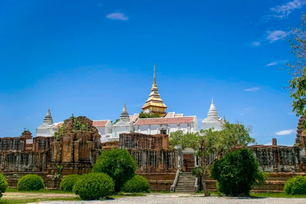 Prasat Nakhon Luang