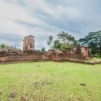 Prasat Wat Khok Ngio
