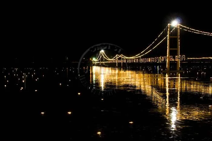 Rim Sai Than Lan Krathong Sai