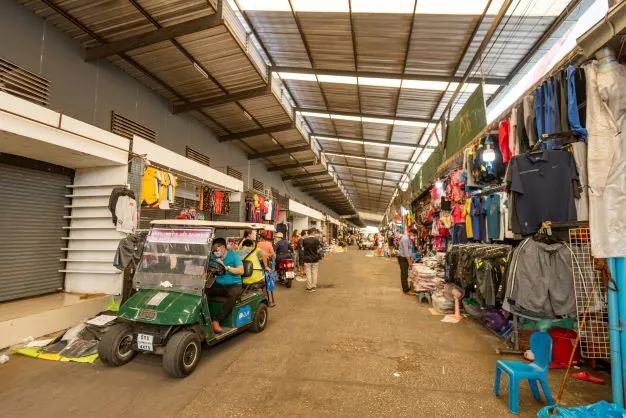 Rong Kluea Market — photo 2