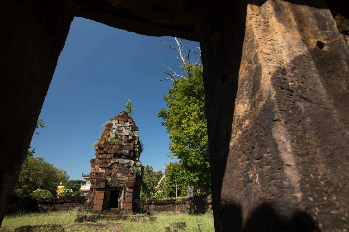 Sa Kamphaeng Noi Khmer Ruins