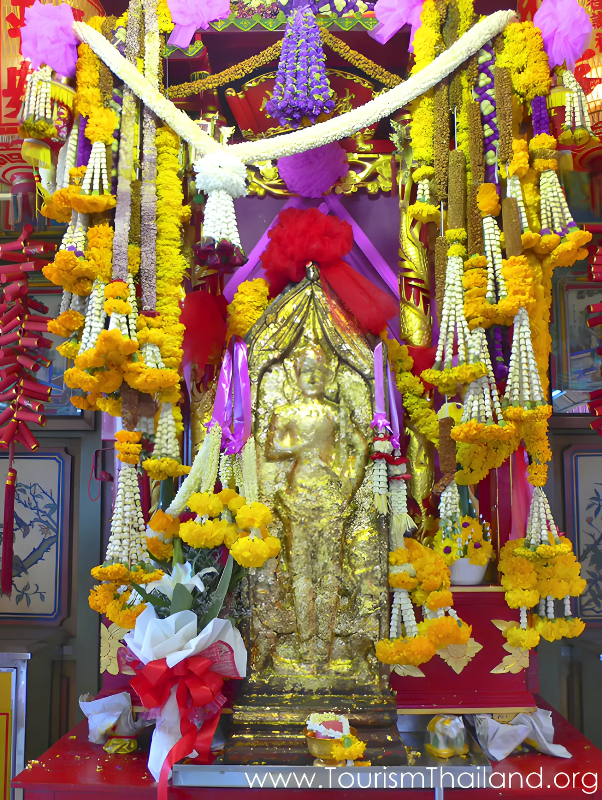 Sanlugmuang Samut Sakorn
