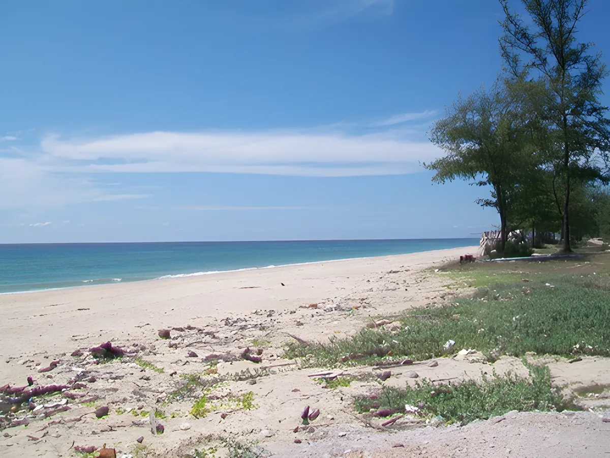 Sathing Phra Beach (Maharat Beach)