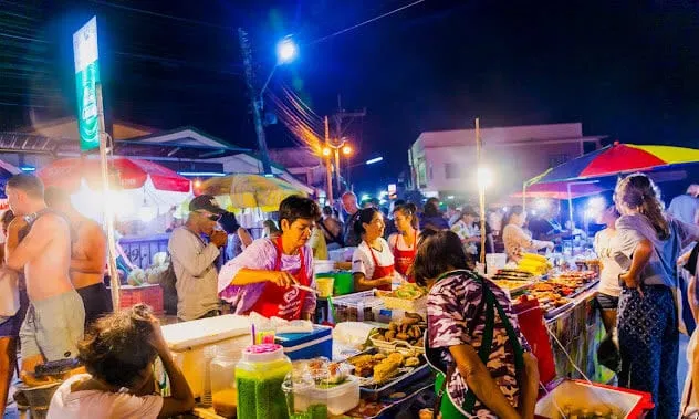 Saturday Walking Street Market