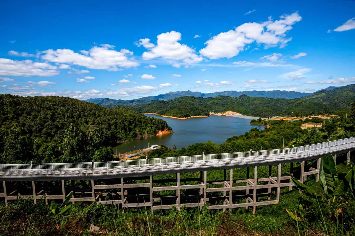 Skywalk at Huai Nam Ri