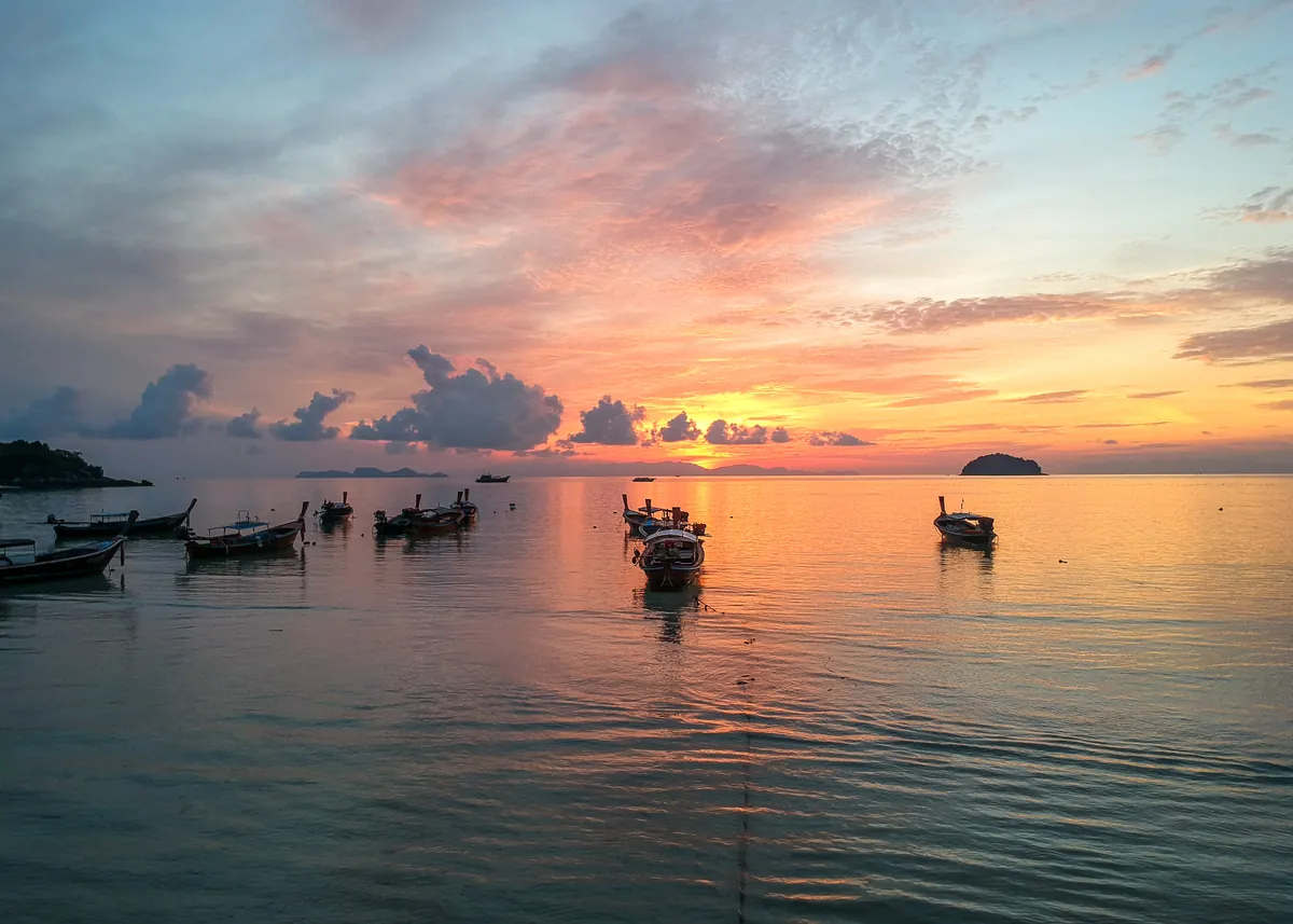 Sunrise Beach (Koh Lipe)