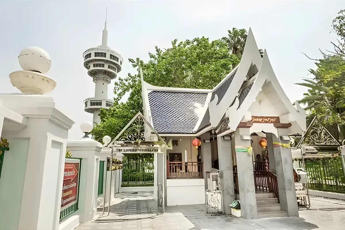 Ta Yai Shrine