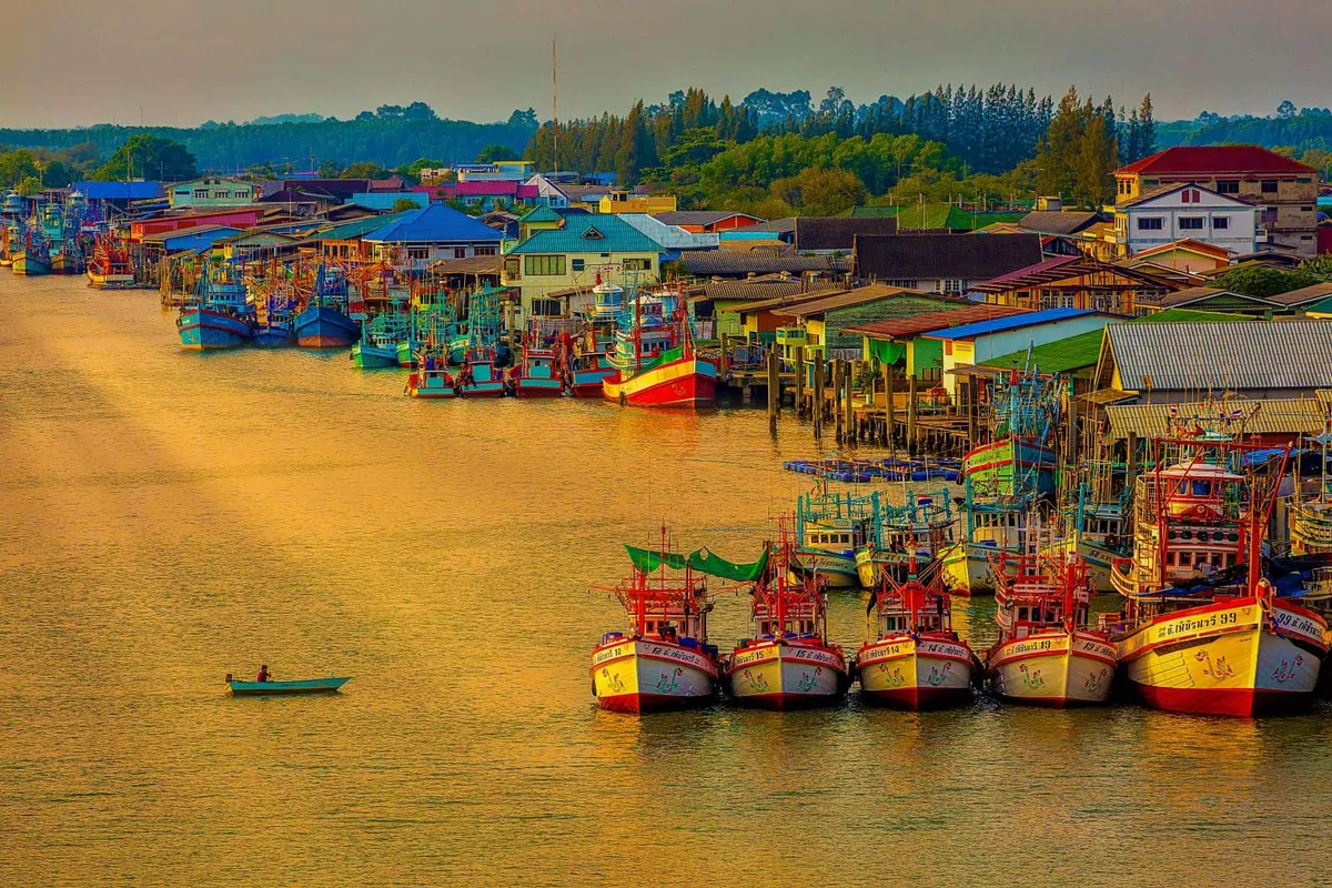 Tambon Pak Nam Prasae Community Tourism SE