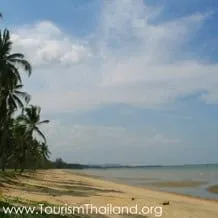 Tawan Chai Beach