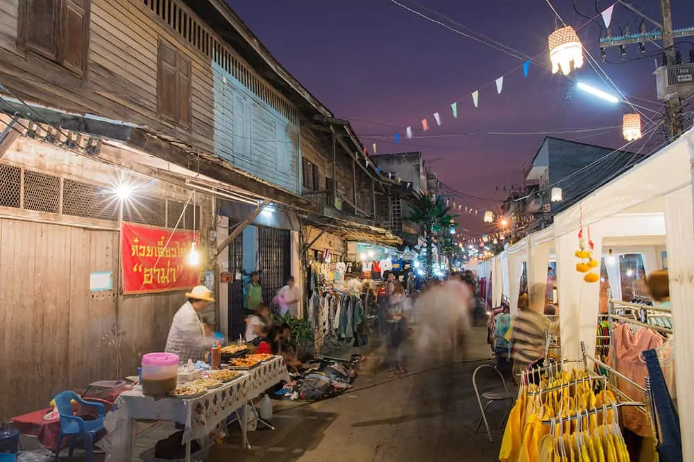 Thai Lom Walking Street