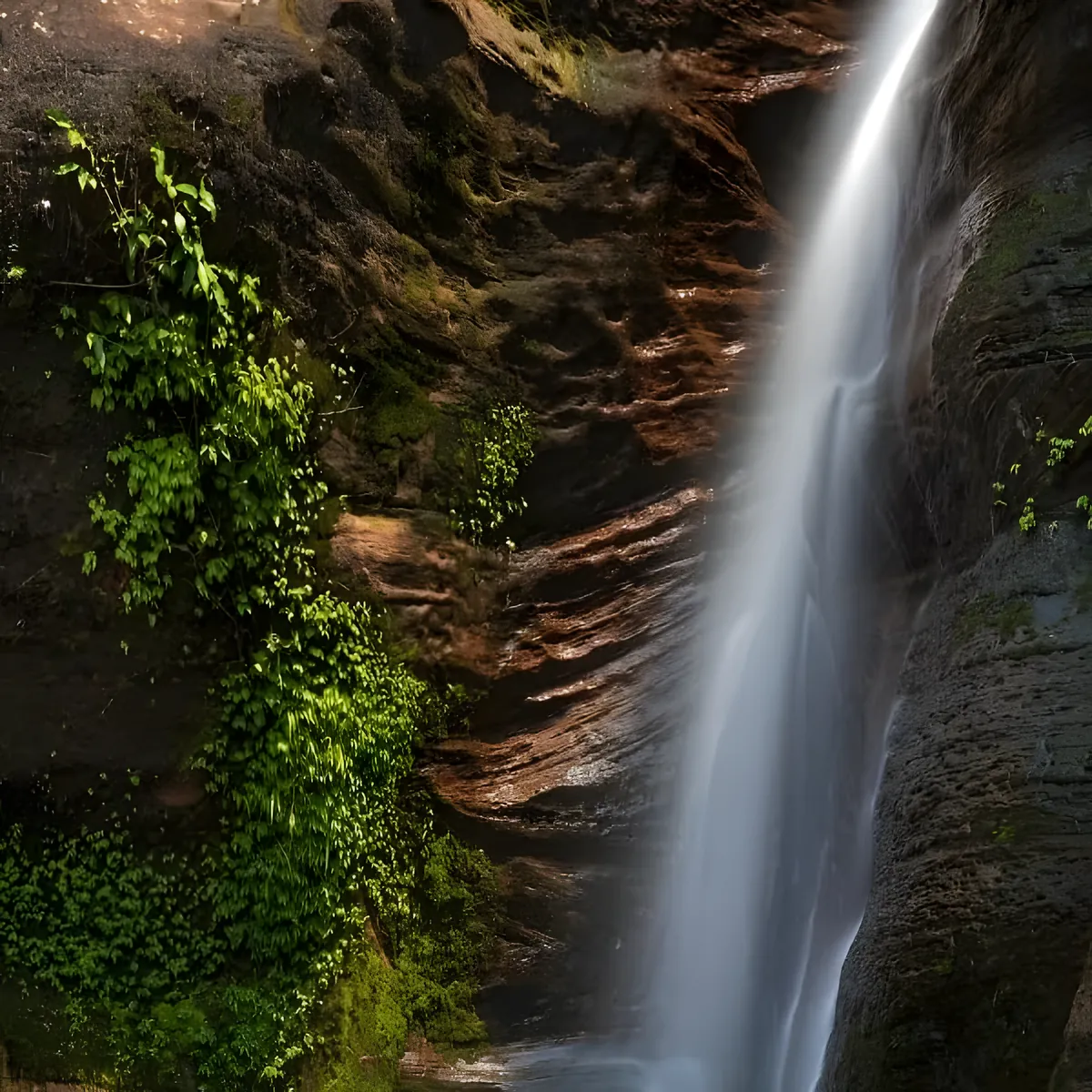 Tham Fun Waterfall