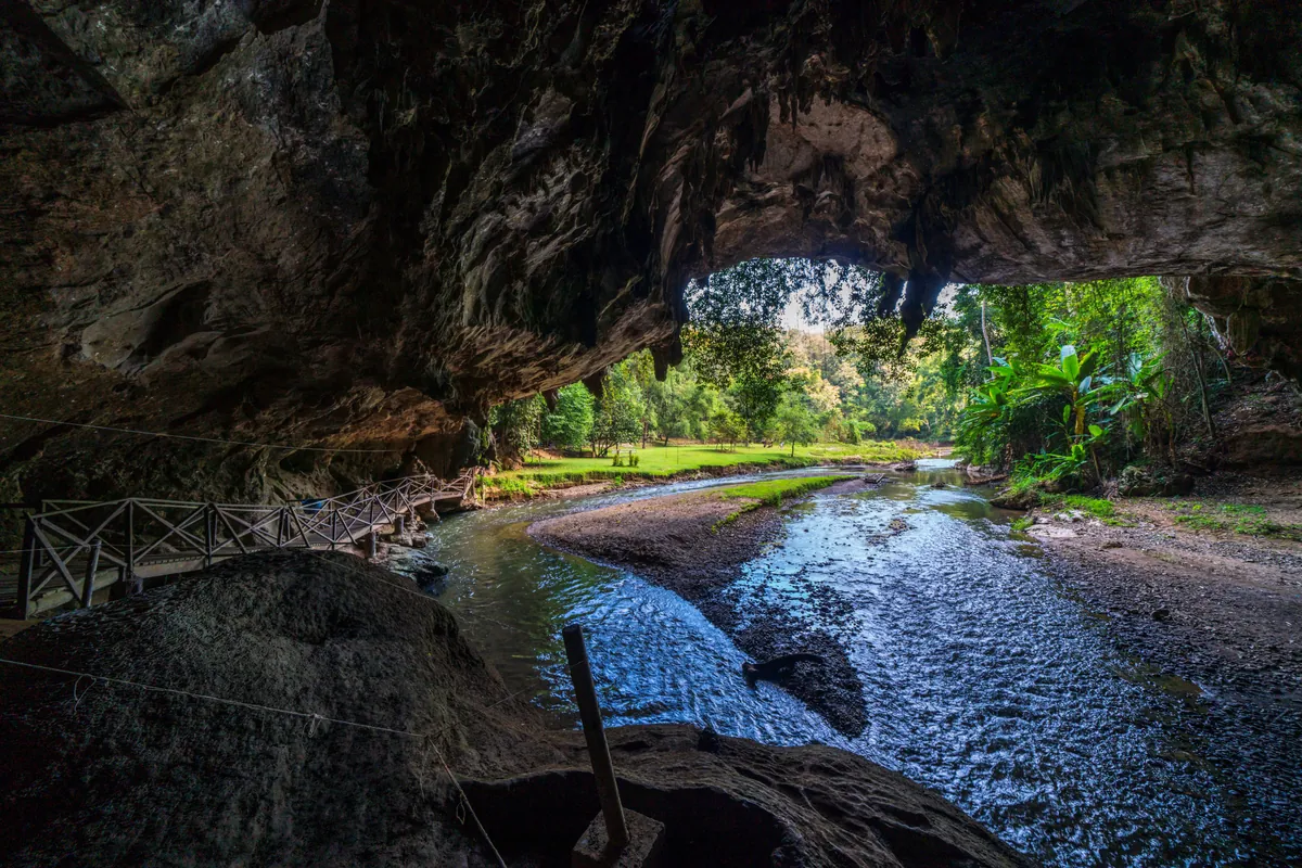 Tham Lod Cave — photo 2