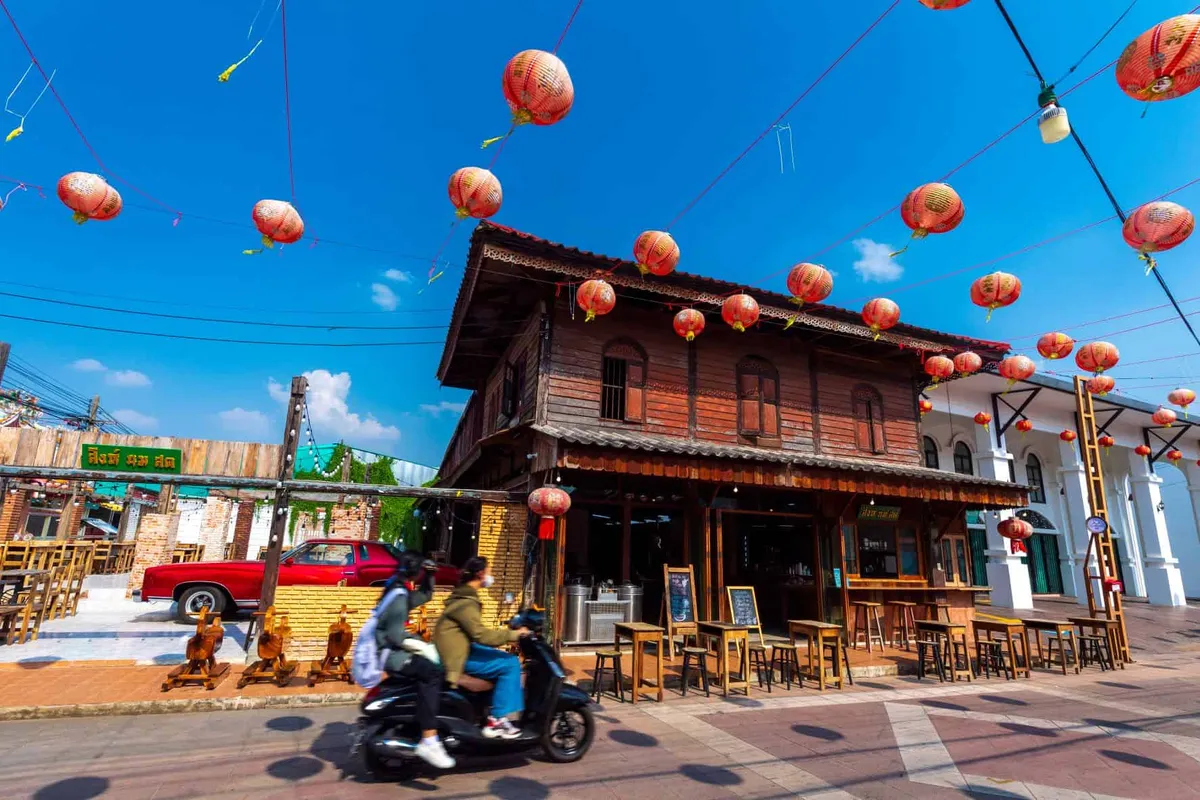 The Old Building of Ban Singha Tha