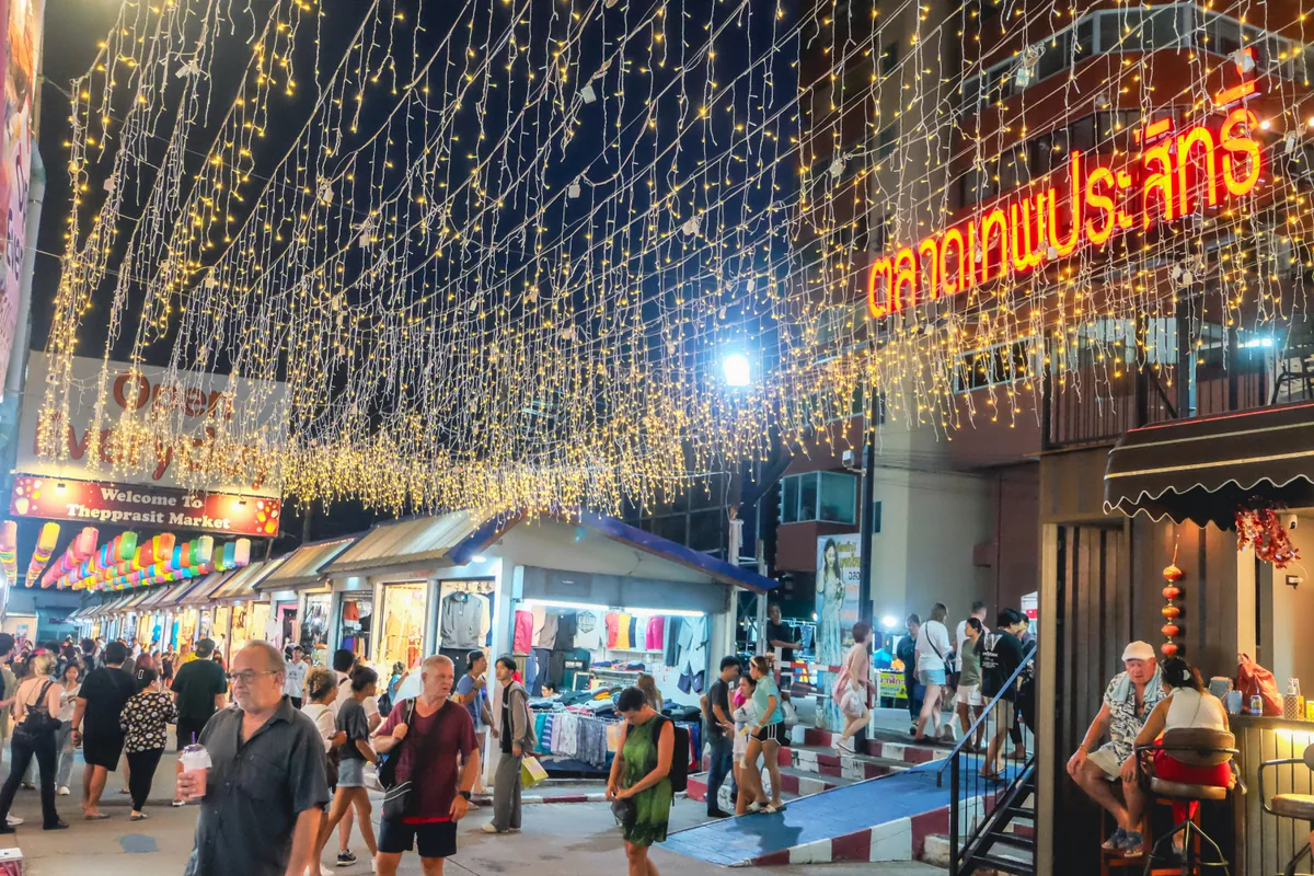 Thepprasit Night Market in Pattaya