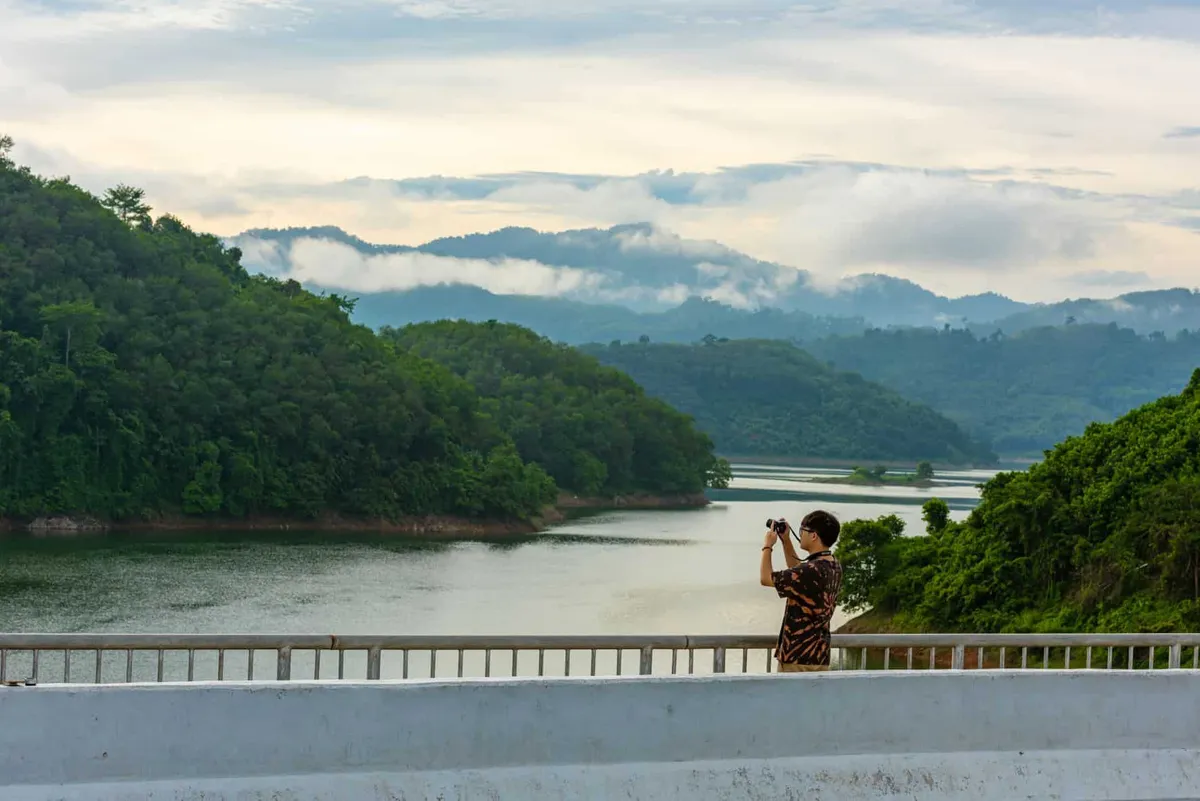 To Ku Chae Bridge Viewpoint