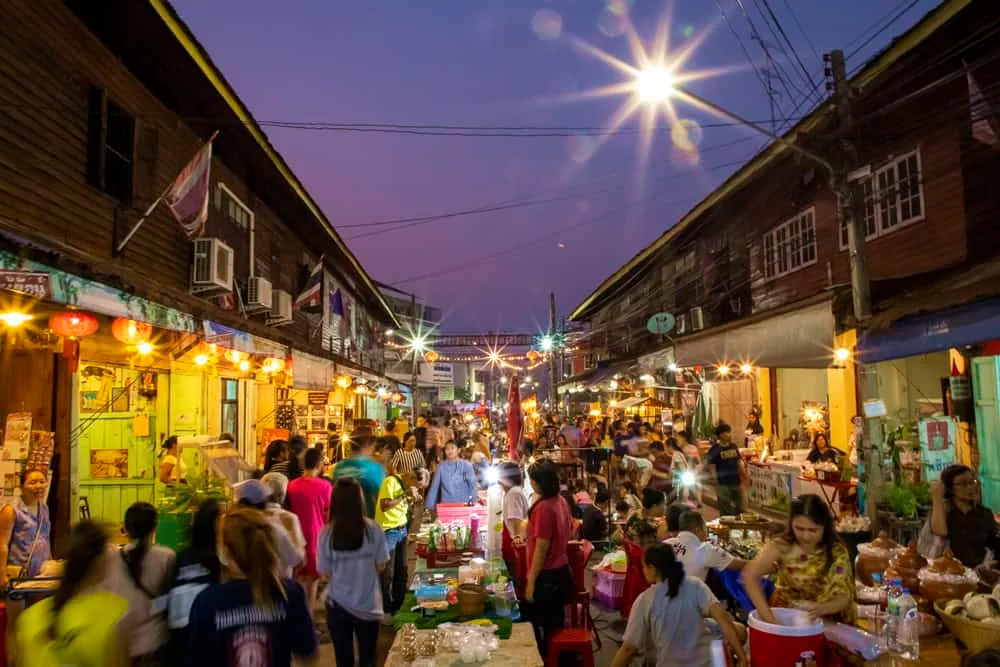 Trok Rong Ya Walking Street