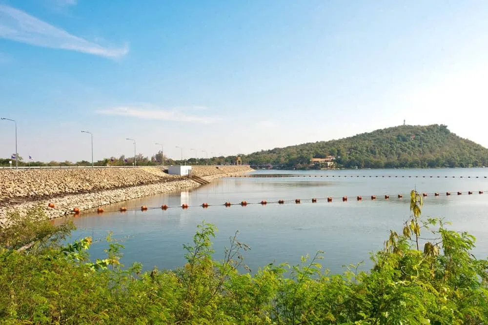 Ubolratana Dam or Phong Nip Dam