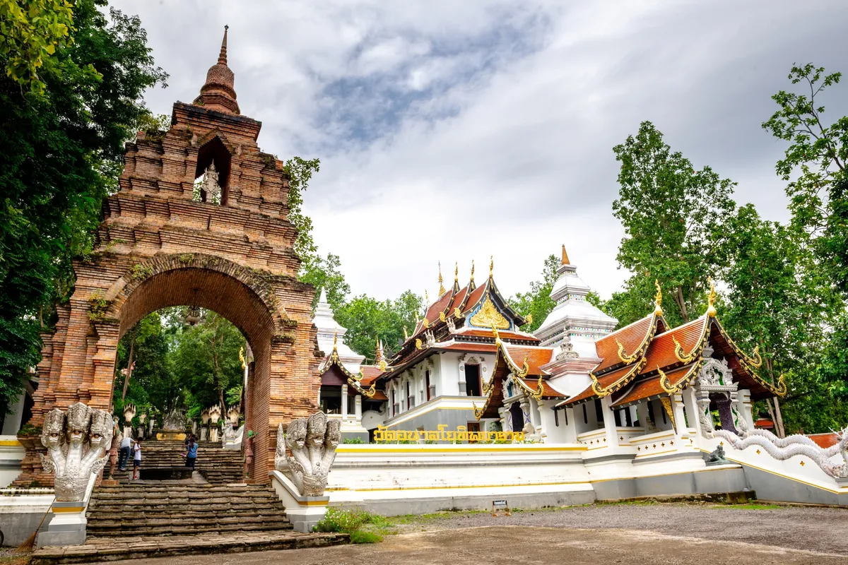 Wat Analayo Thipphayaram (Doi Butsarakham) — photo 2
