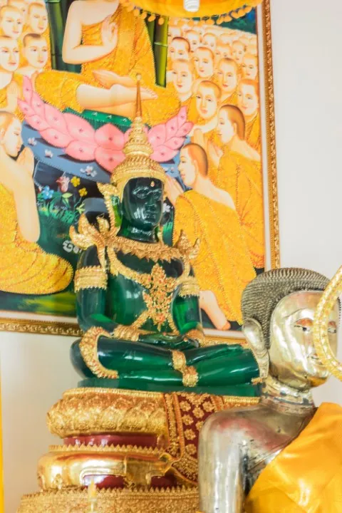 Wat Bot Mueang — photo 2