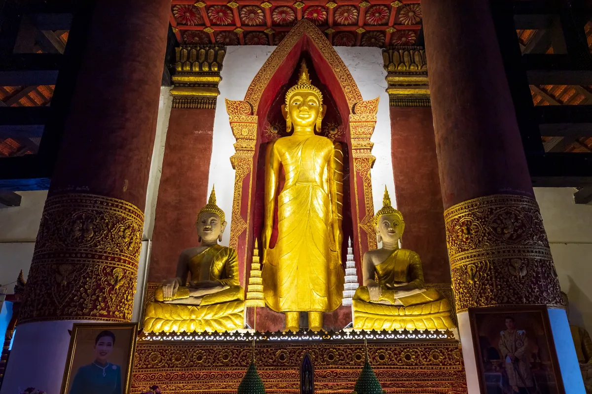 Wat Bunyuen, a royal temple — photo 4