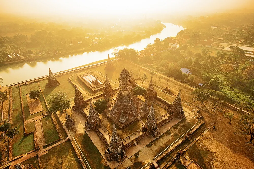 Wat Chaiwatthanaram — photo 4