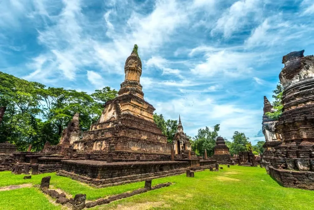 Wat Chedi Chet Thaeo Ancient Remains