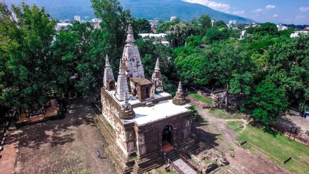 Wat Chedi Jed Yord
