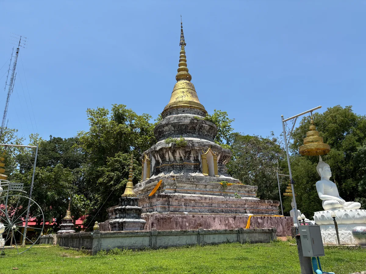 Wat Chedi Kiri Wihan