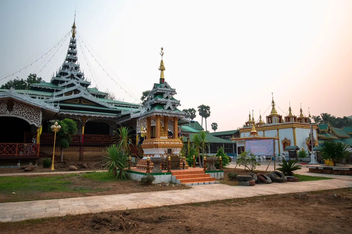 Wat Chong Kham and Wat Chong Klang — photo 4