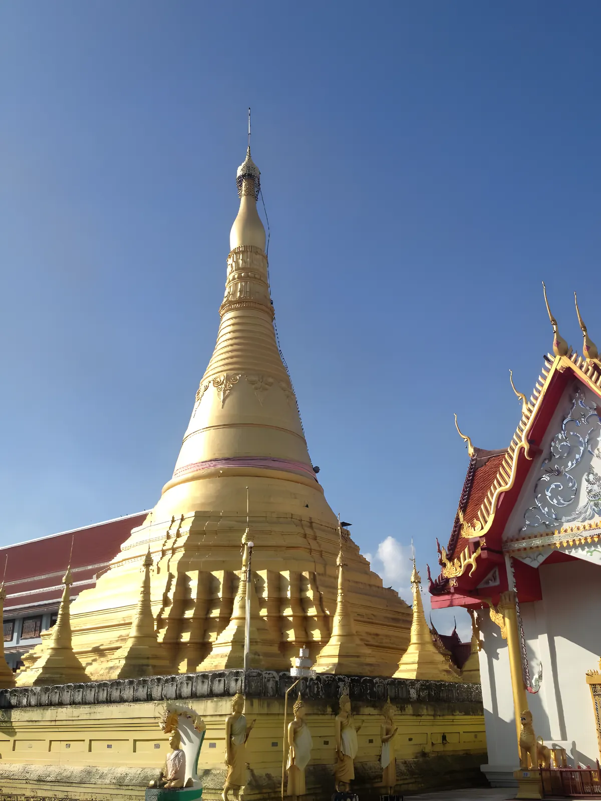Wat Chumphon Khiri