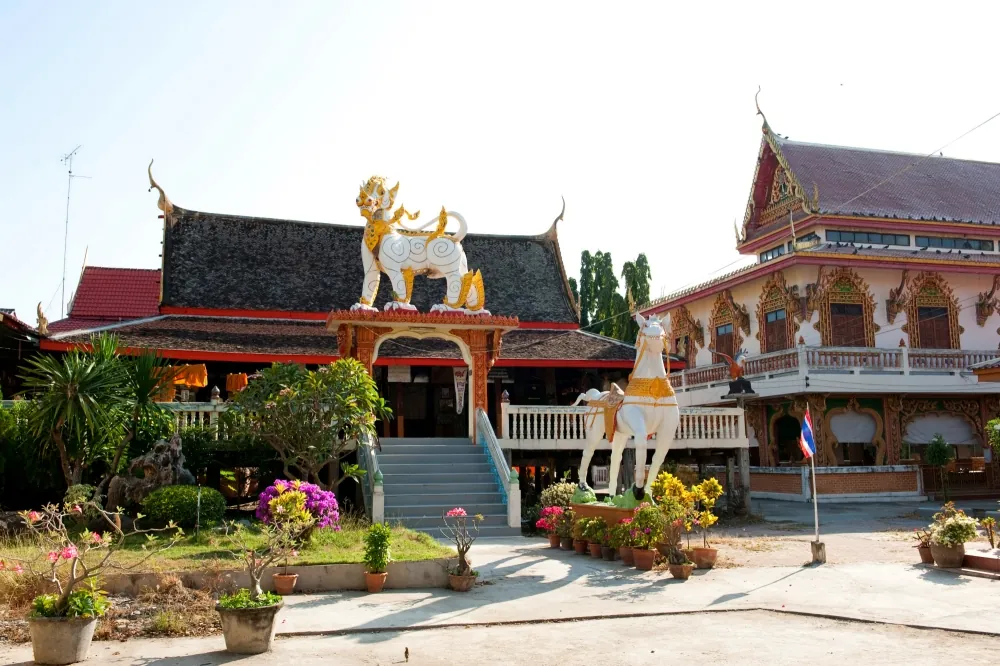 Wat Dharmikarama (The Bat Temple) — photo 3