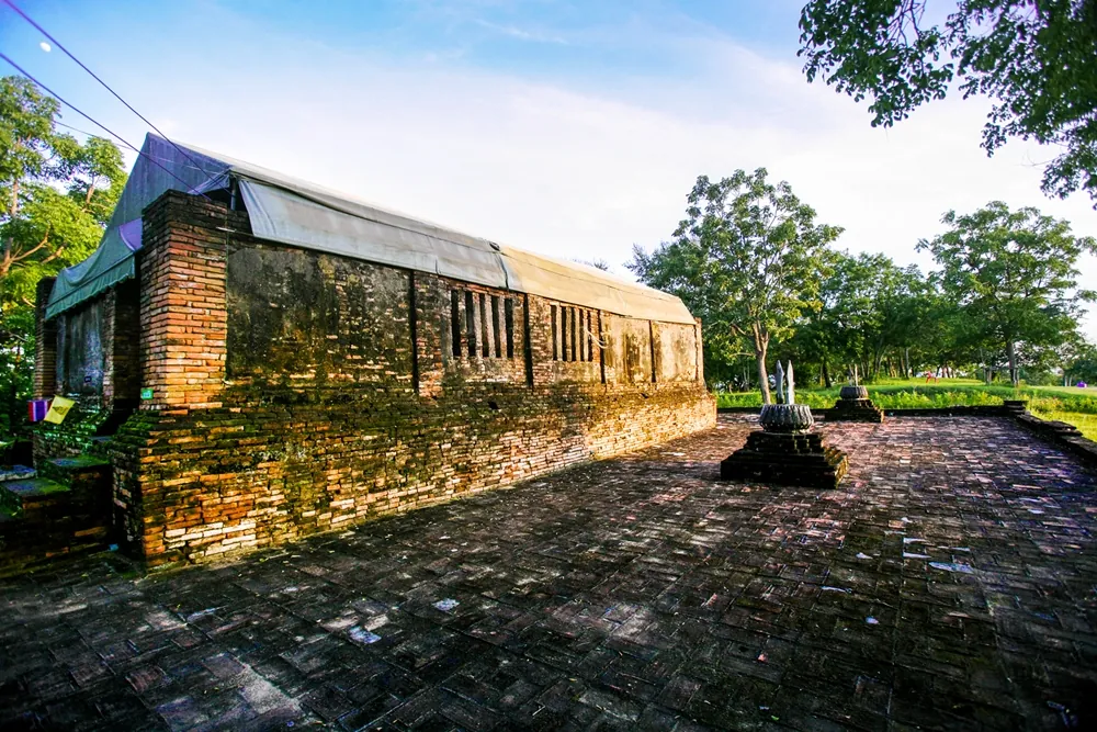 Wat Doi Khoi Khao Kaeo and Wat Klang Suan Dokmai — photo 2