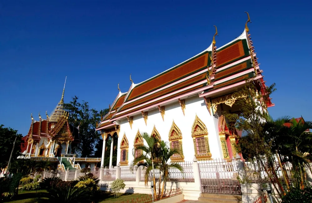 Wat Hirunyaram — photo 2