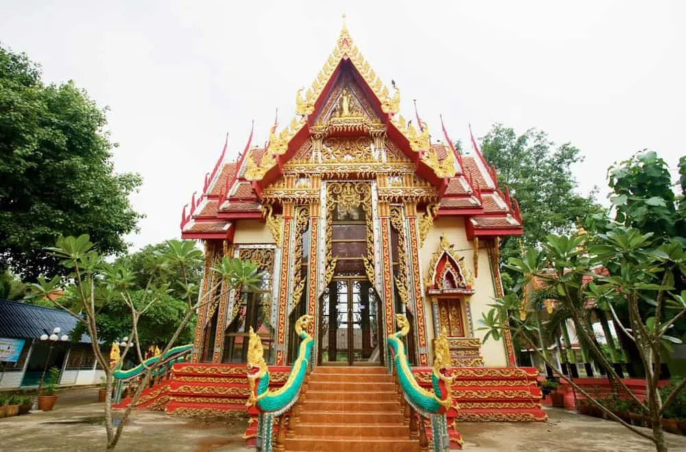 Wat Khao Din Tai (Wat Pra Nho Thoranin)