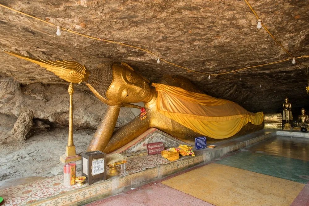 Wat Khao Phra Si Sanphetchayaram (Wat Khao Phra) — photo 2