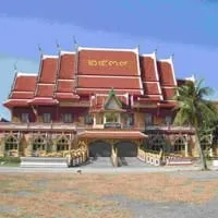 Wat Khao Takhrao