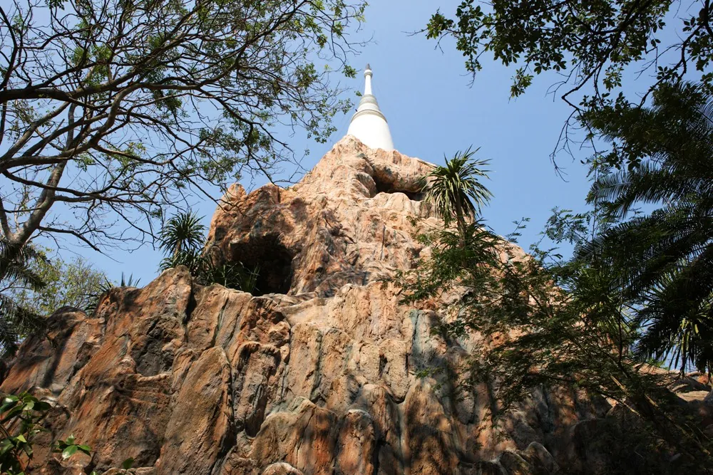 Wat Klai Kangwon (Khao Saraphatdi Si Charoen Tham) — photo 2