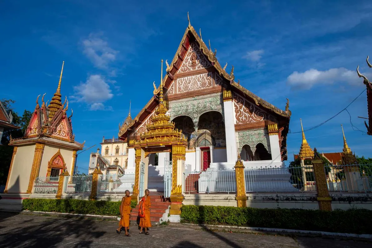 Wat Klang Ming Mueang — photo 3