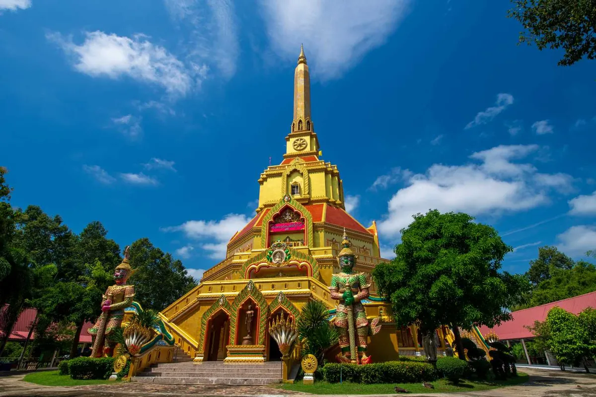 Wat Ko Kaeo Thudongkhasathan or Wat Rahan — photo 3
