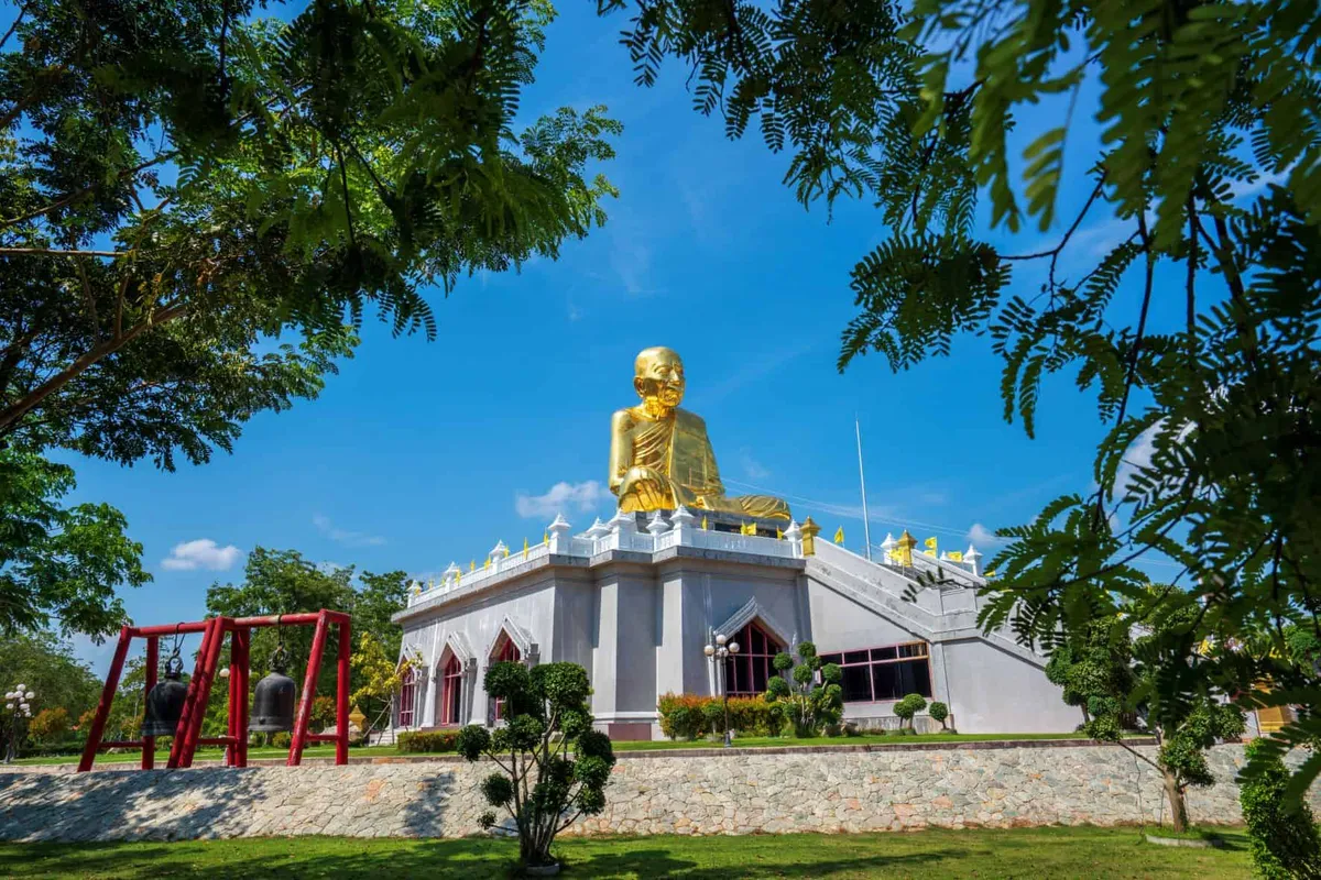 Wat Lahan Rai