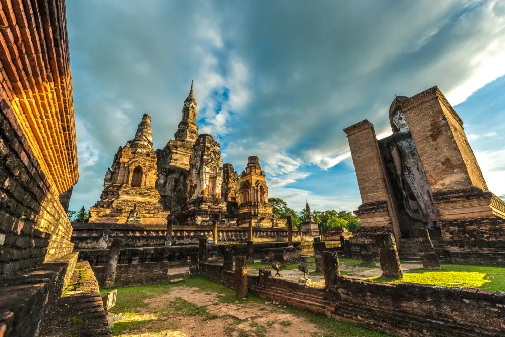Wat Mahathat Ancient Remains — photo 3