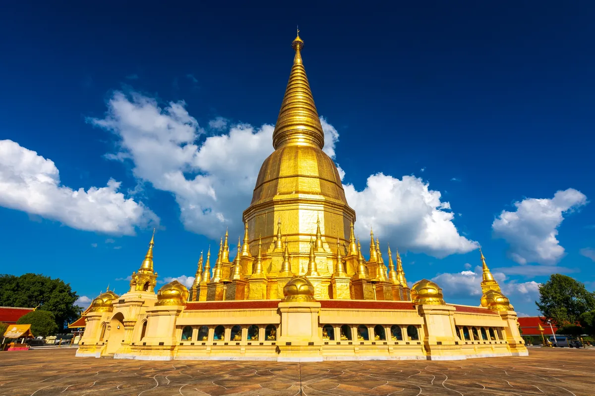 Wat Mahathat Chedi Sri Wiang Chai