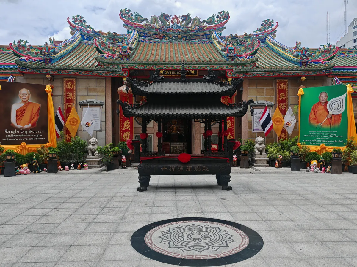 Wat Mangkon Kamalawat in Chinatown