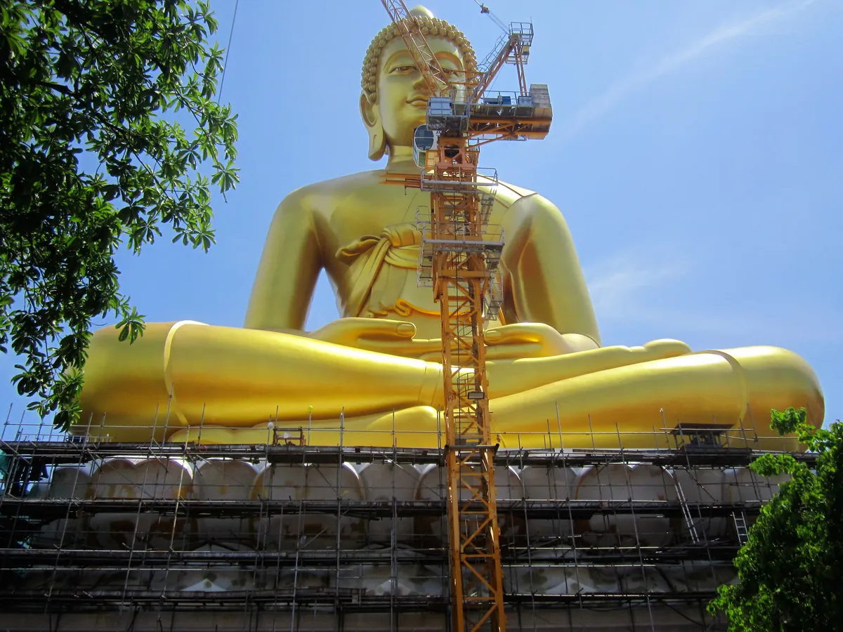The giant green Buddha at Wat Paknam