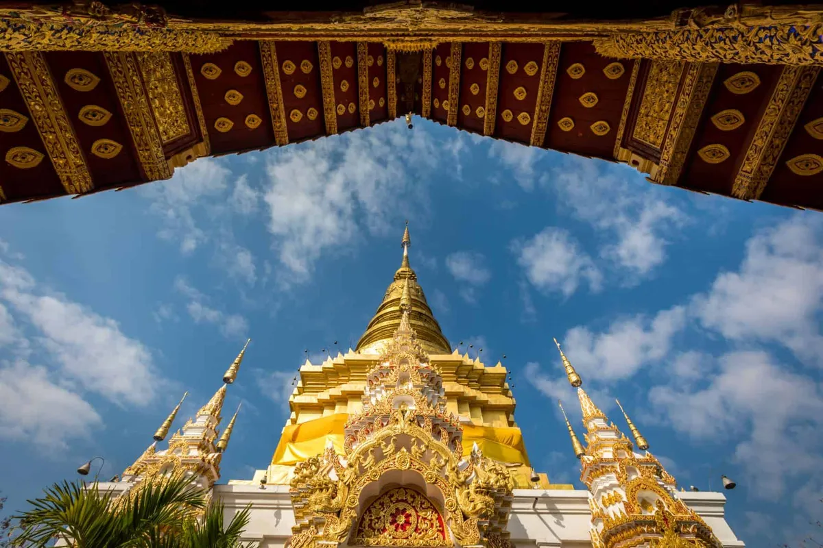 Wat Phra Buddha Bat Takpha