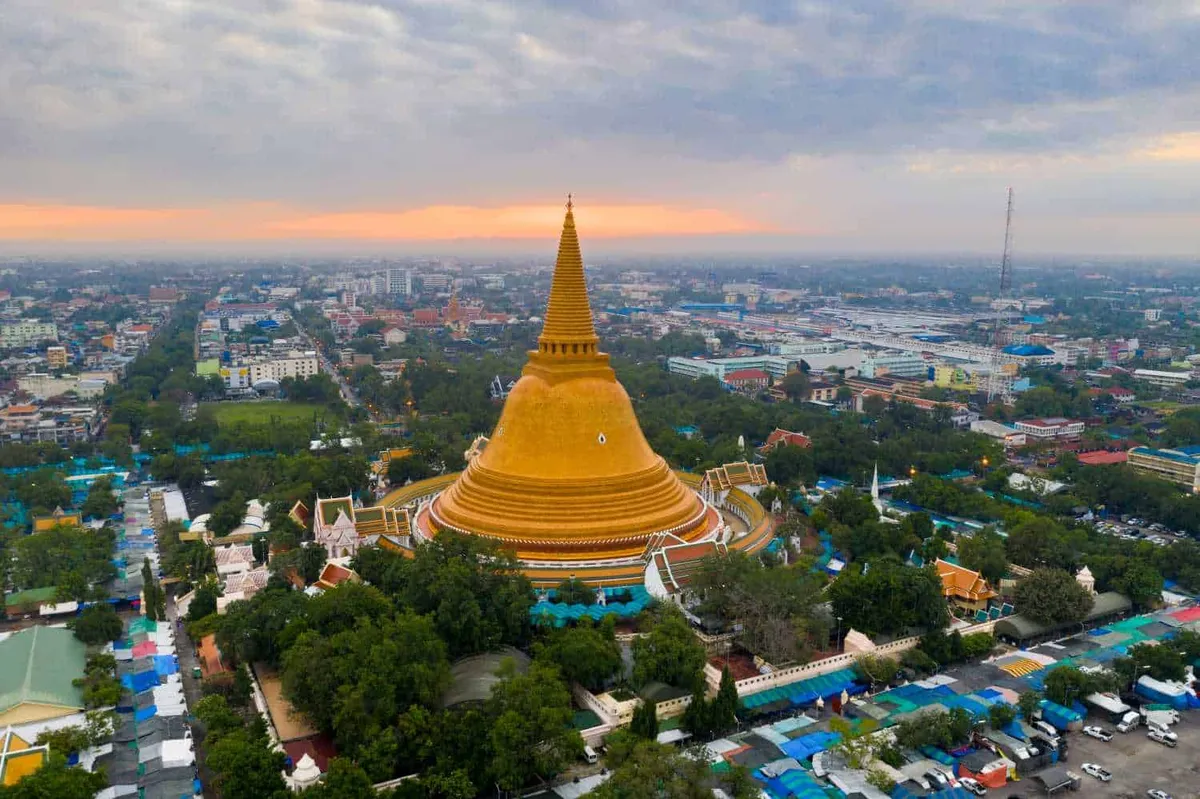 Wat Phra Pathom Chedi Ratchaworamahawihan