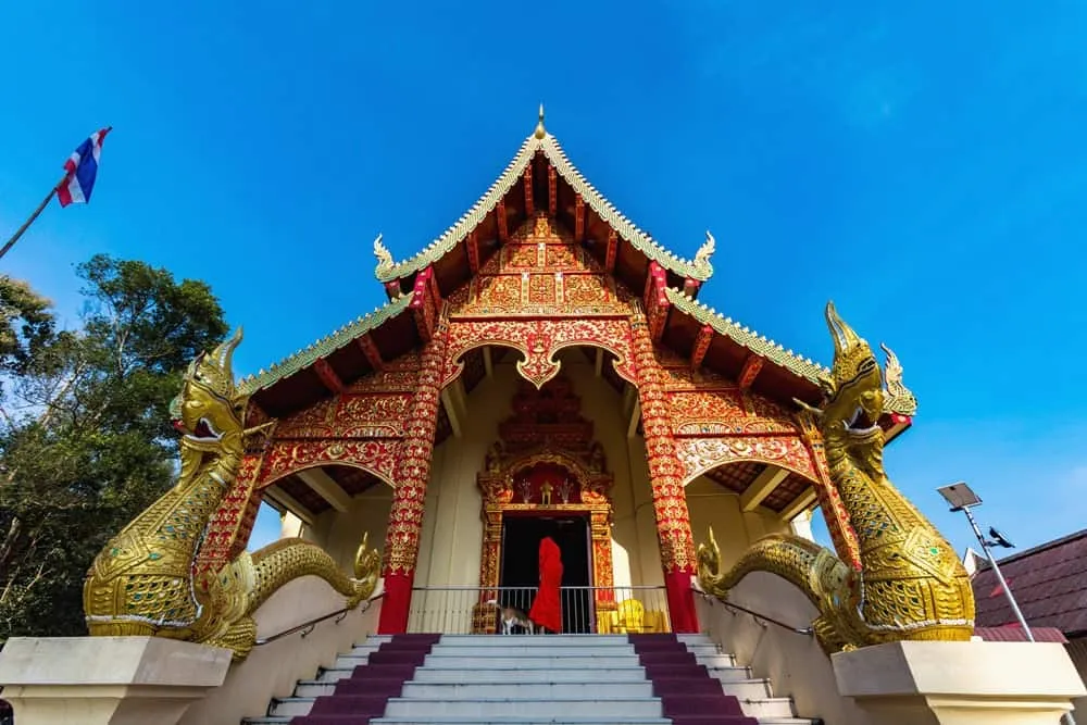 Wat Phra That Doi Chom Thong