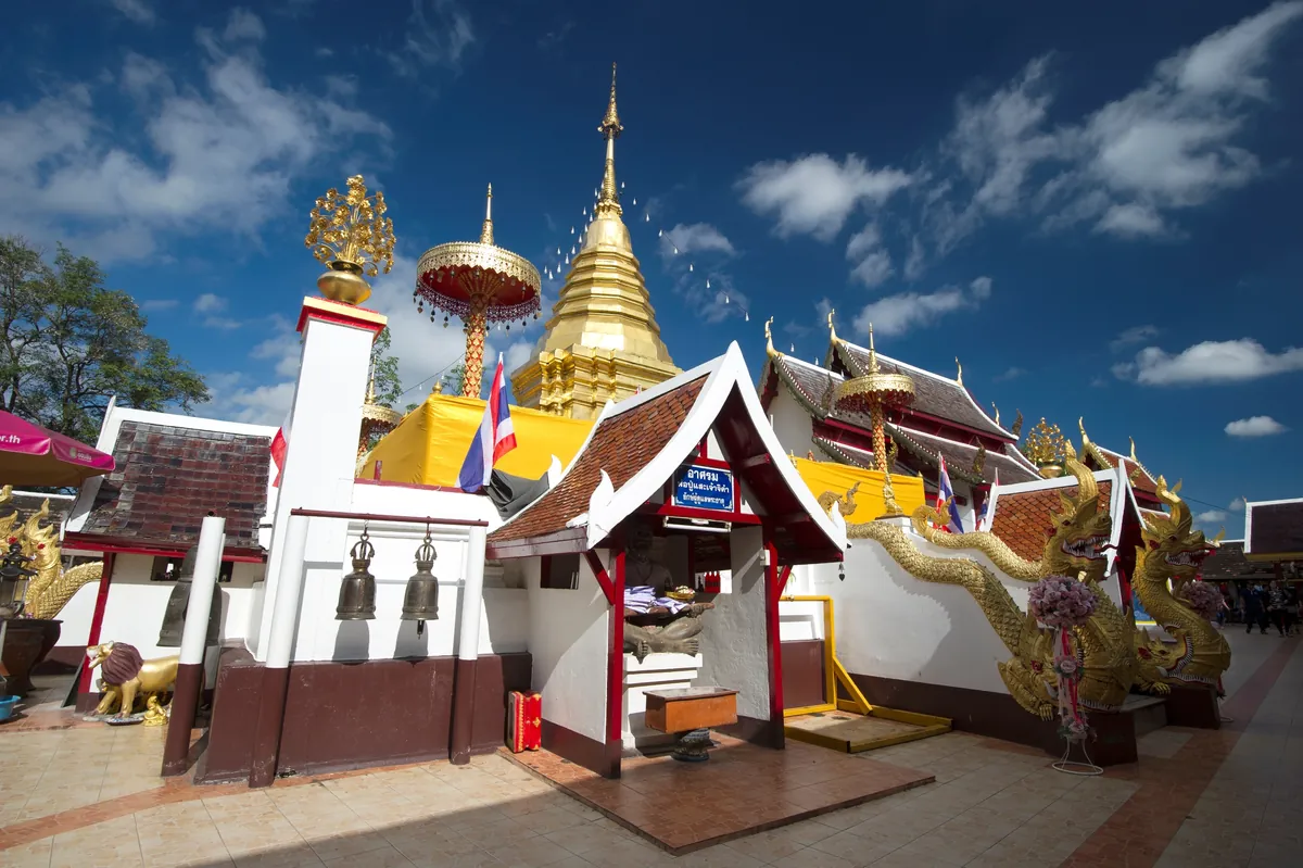 Wat Phra That Doi Kham — photo 3