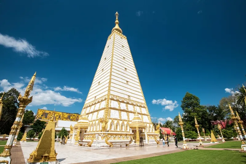 Wat Phra That Nong Bua — photo 2